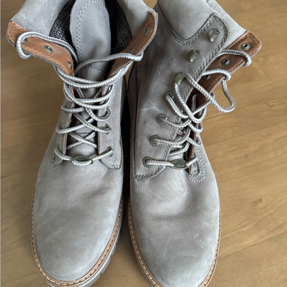 Timberland Women's Taupe Suede Boots - Picture 3 of 4